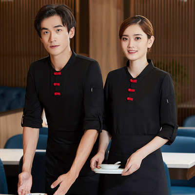 融合中国风元素的火锅店工作服设计——打造特色餐饮服务形象